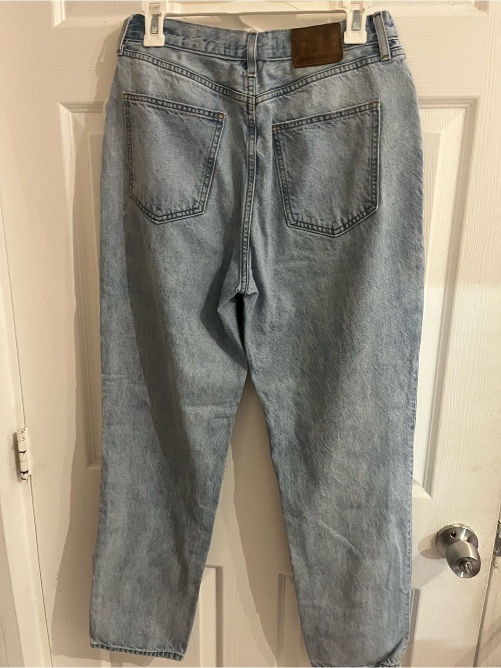 Aritzia Denim Forum Jeans Light Wash Denim BF High Rise Loose 28L size 29 - Picture 7 of 11